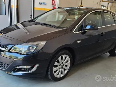 Usata Opel Astra S 136 CV (100 kW) 2015 Nero Berlina