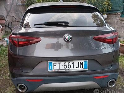 Usata Alfa Romeo Stelvio 190 CV (139 kW) 2018 Grigio SUV