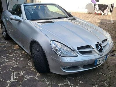 Usata Mercedes SLK200 163 CV (119 kW) 2007 Grigio Cabrio