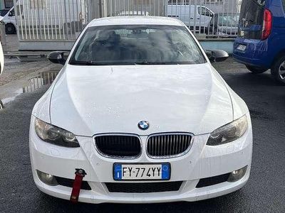 Usata BMW 320 M Sport 177 CV (130 kW) 2007 Bianco Coupé