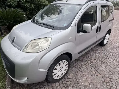 Käytetty Fiat Qubo Dynamic 75 HP (55 kW) 2010 Tila-auto
