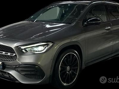 Usata Mercedes GLA200 Premium 150 CV (110 kW) 2021 Grigio SUV