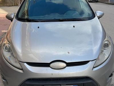 Usata Ford Fiesta 70 CV (51 kW) 2009 Grigio Berlina