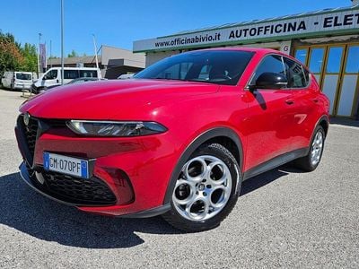 Second-hand Alfa Romeo Tonale Sprint 131 CP (96 kW) 2023 Roșu SUV