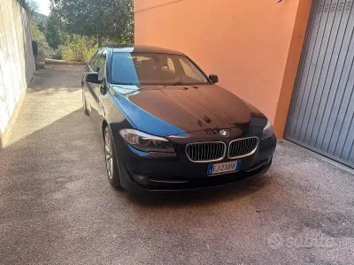 Usata BMW 520 184 CV (135 kW) 2011 Blu Berlina