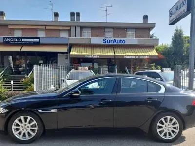 Usata Jaguar XE Pure 180 CV (132 kW) 2016 Nero Berlina