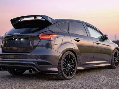 Usata Ford Focus ST-Line 120 CV (88 kW) 2018 Grigio Berlina