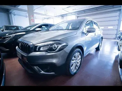 Usata Suzuki SX4 S-Cross 140 CV (102 kW) 2019 Grigio chiaro SUV