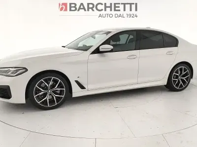 Usata BMW 520 M Sport 190 CV (139 kW) 2022 Bianco Utilitaria