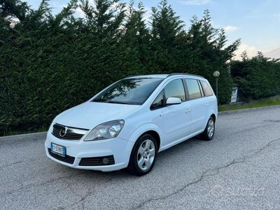 usata Opel Zafira 7 posti