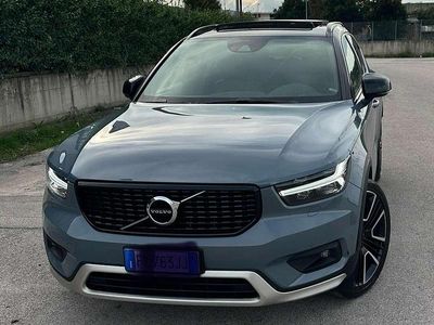 Usata Volvo XC40 R-Design 190 CV (139 kW) 2019 Grigio SUV