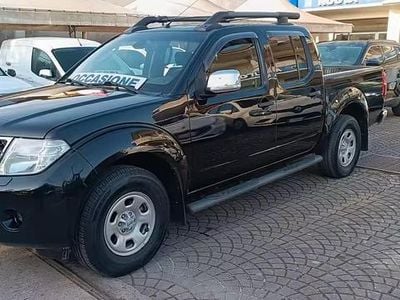 Usata Nissan Navara 190 CV (139 kW) 2014 Nero Pick-up