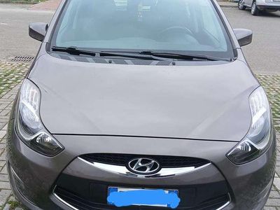 Usata Hyundai ix20 Comfort 77 CV (56 kW) 2012 Marrone Utilitaria