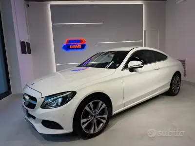 Usata Mercedes C220 170 CV (125 kW) 2017 Bianco Coupé