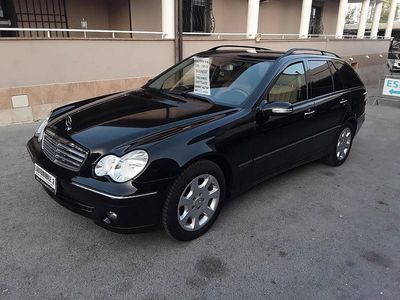 Usata Mercedes C220 Elegance 150 CV (110 kW) 2006 Nero Station wagon
