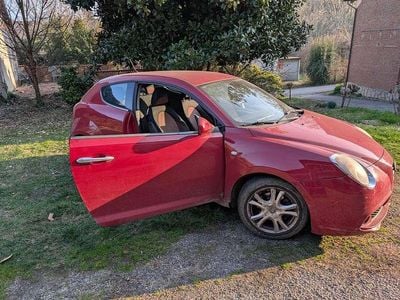Usata Alfa Romeo MiTo Distinctive 120 CV (88 kW) 2009 Rosso Utilitaria
