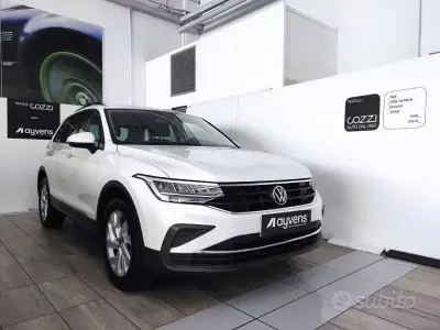 Usata VW Tiguan Life 150 CV (110 kW) 2021 Bianco SUV