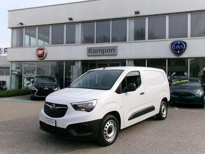 Usata Opel Combo Edition 131 CV (96 kW) 2023 Bianco Monovolume