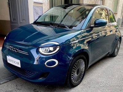 Usata Fiat 500e La Prima 86 kW (118 CV) 2021 Blu Berlina