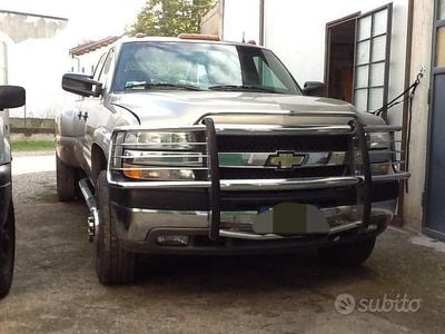 Usata Chevrolet Silverado 2001 Grigio SUV
