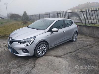 Usata Renault Clio V Zen 101 CV (74 kW) 2020 Grigio Berlina