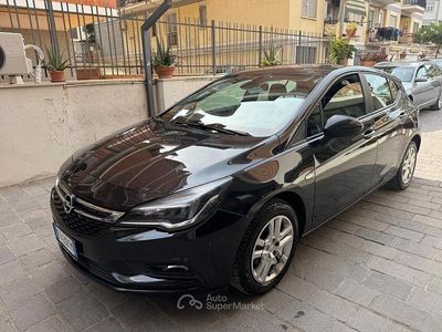 Usata Opel Astra 101 CV (74 kW) 2016 Nero Berlina