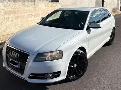 Usata Audi A3 105 CV (77 kW) 2011 Bianco Utilitaria
