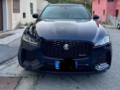 Usata Jaguar F-Pace R-Dynamic 163 CV (119 kW) 2023 Blu/azzurro SUV