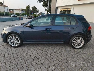 Blu Usata 2014 VW Golf Highline Berlina | 10.800 € (Buon prezzo)