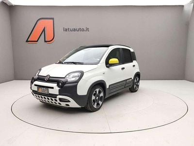 Usata Fiat Panda Cross Cross 69 CV (50 kW) 2024 Bianco gelato/ tetto nero Utilitaria