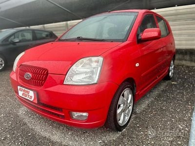 Usata Kia Picanto 65 CV (47 kW) 2006 Rosso Utilitaria