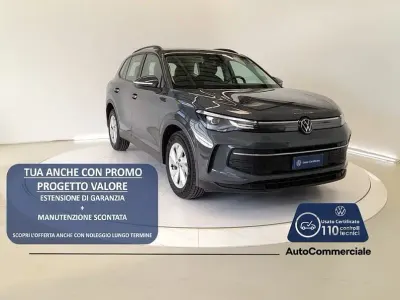 Usata VW Tiguan Life 150 CV (110 kW) 2025 Grigio scuro SUV