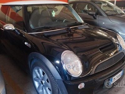 Usata Mini Cooper S 162 CV (119 kW) 2004 Nero Utilitaria