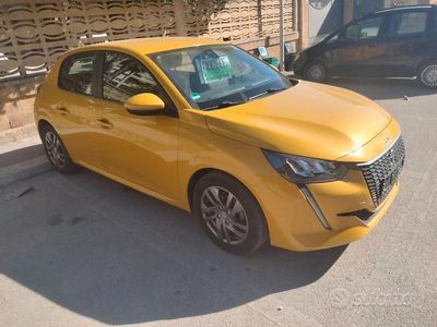 Usata Peugeot 208 102 CV (75 kW) 2021 Utilitaria