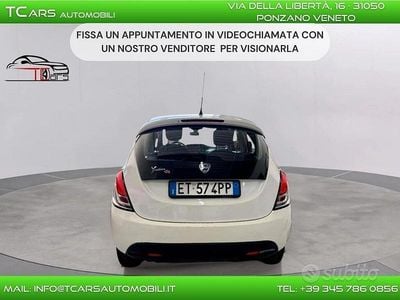 Usata Lancia Ypsilon 84 CV (61 kW) 2014 Bianco Utilitaria