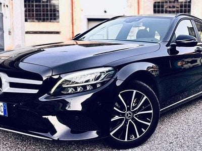 Usata Mercedes C220 Business 194 CV (142 kW) 2020 Nero Station wagon