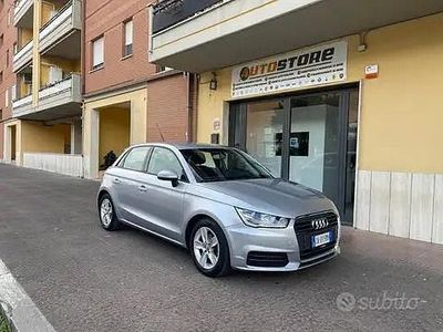 Usata Audi A1 Sportback Design 90 CV (66 kW) 2015 Grigio Utilitaria