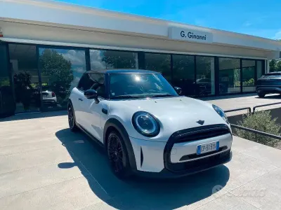 Usata Mini Cooper Classic 136 CV (100 kW) 2023 Bianco Utilitaria