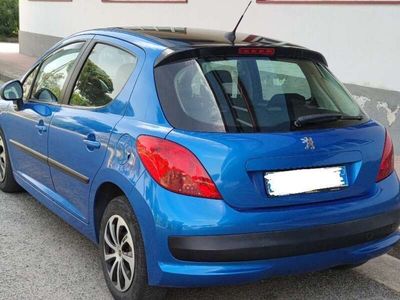 usata Peugeot 207 5p 1.4 hdi One-Line