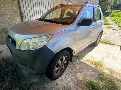 Usata Daihatsu Terios 105 CV (77 kW) 2006 Bluazzurro SUV