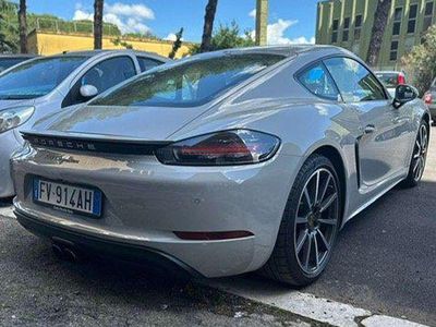 Porsche 718 Cayman