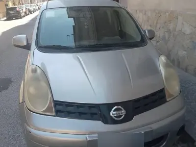 Usata Nissan Note 103 CV (75 kW) 2008 Grigio Utilitaria