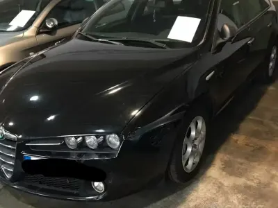 Usata Alfa Romeo 159 120 CV (88 kW) 2011 Nero Station wagon