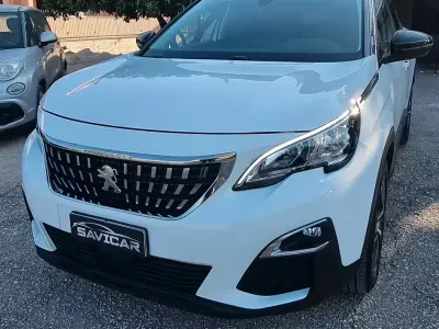 Usata Peugeot 3008 Allure 131 CV (96 kW) 2019 Bianco SUV