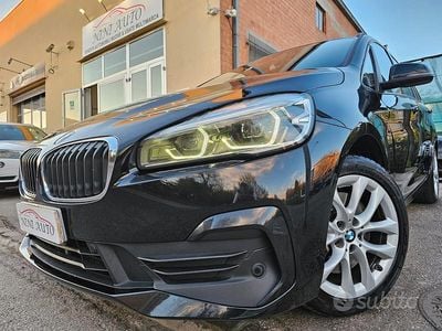 Usata BMW 218 Gran Tourer Luxury Line 150 CV (110 kW) 2021 Nero Monovolume