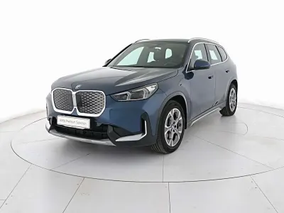 Usata BMW iX1 Comfort Edition 67 kW (92 CV) 2024 Phytonic blue SUV