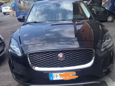 Usata Jaguar E-Pace R-Dynamic 150 CV (110 kW) 2018 Nero SUV