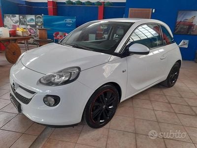Usata Opel Adam Glam 87 CV (63 kW) 2015 Bianco Utilitaria