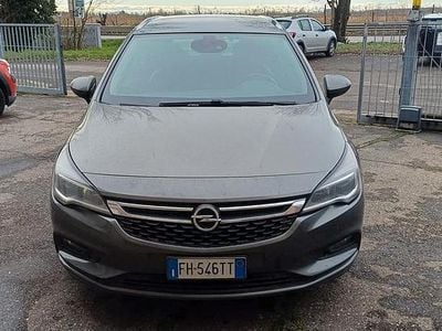 Usata Opel Astra 110 CV (80 kW) 2017 Grigio Station wagon