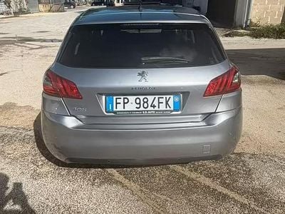 Usata Peugeot 308 120 CV (88 kW) 2018 Berlina